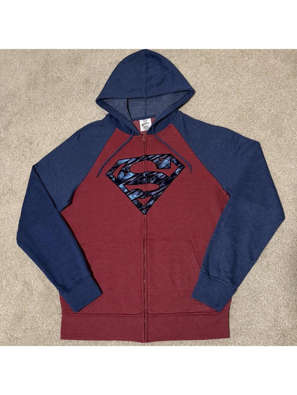 DC Comics Superman Men's Felt Logo Hoodie Sweatshirt Maroon Red/Blue Zip, Sz M